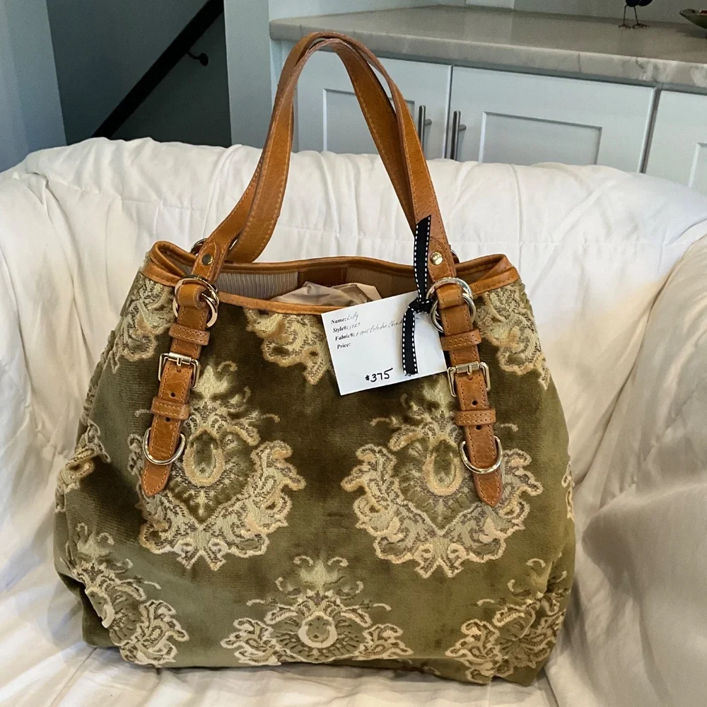 Glenda Gies- NEW!-Lilly shoulder bag. Green Chenille Mosaic-Retired - Picture 2 of 7